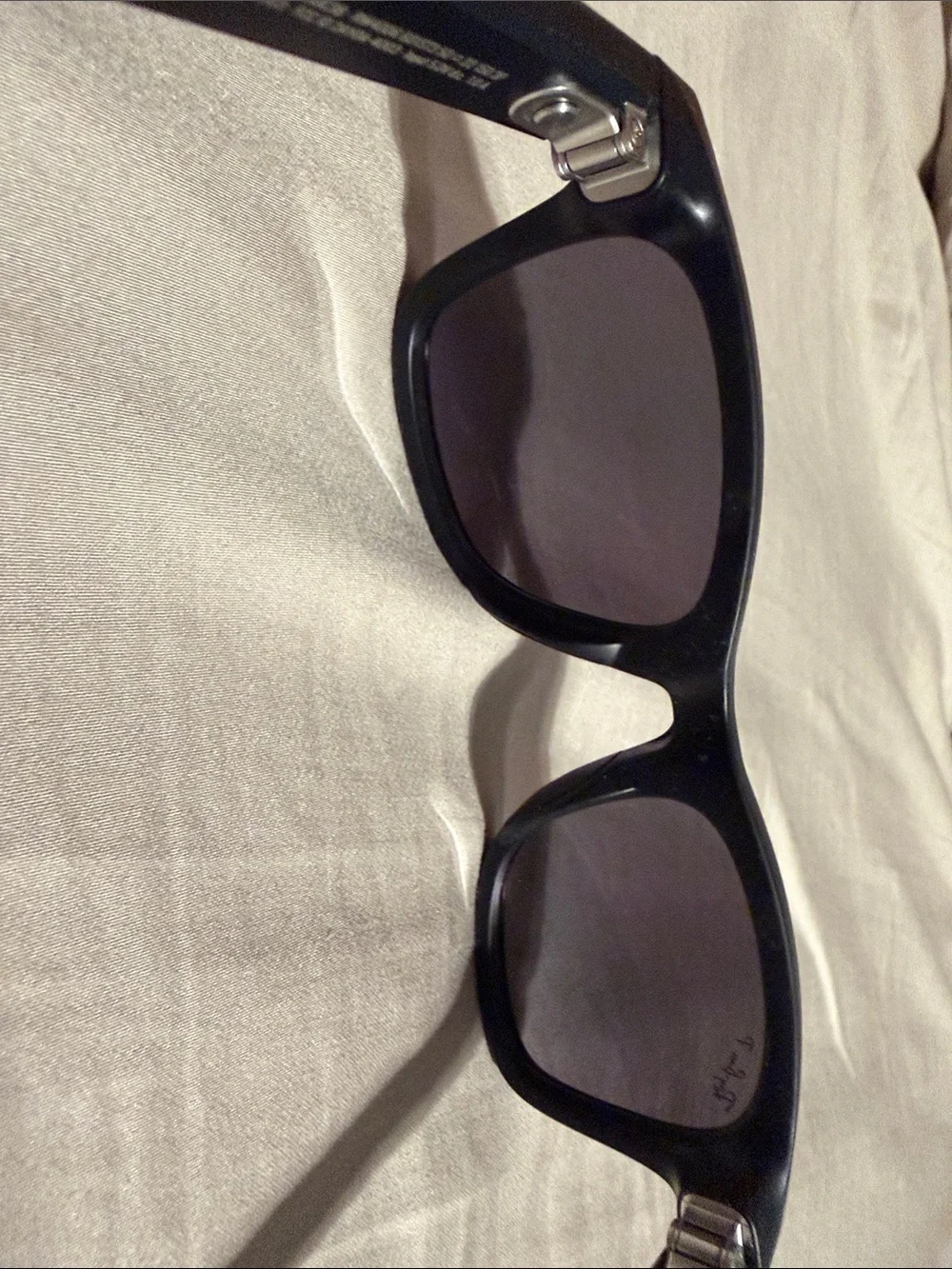 Ray-Ban Black Wayfarer Sunglasses with Brown Case